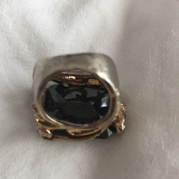 Black stone statement ring - Picture 4 of 7